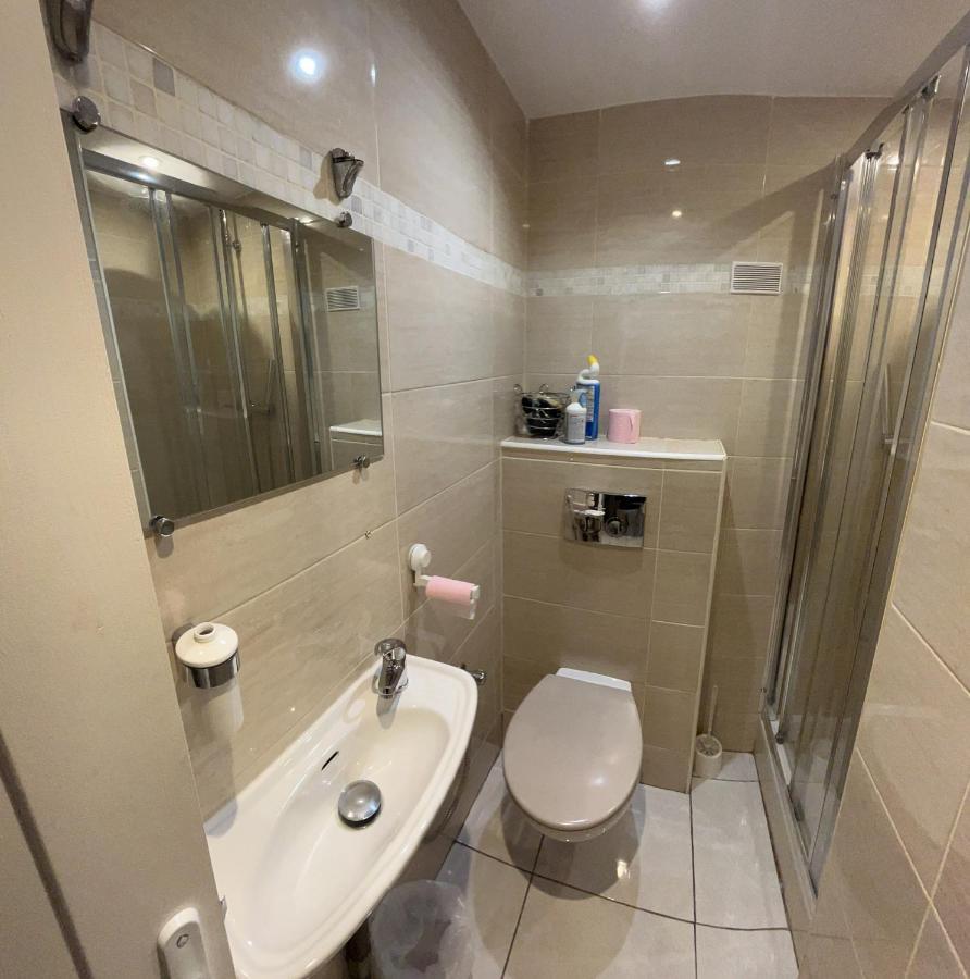 Jolie Appartement Nice Proche Mer Et Aeroport Une Chambre Plus Salon Avec Cuisine Екстер'єр фото