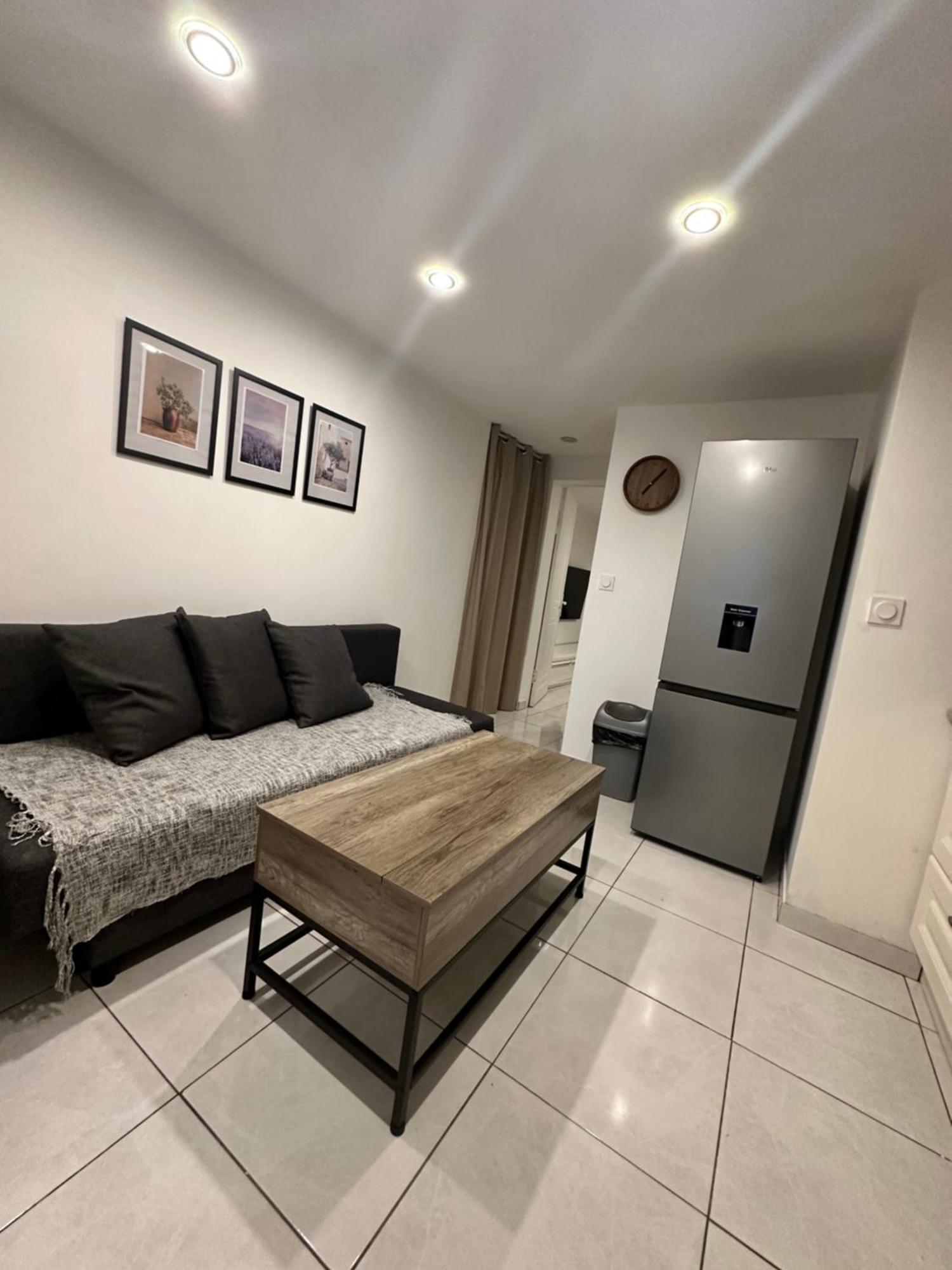 Jolie Appartement Nice Proche Mer Et Aeroport Une Chambre Plus Salon Avec Cuisine Екстер'єр фото